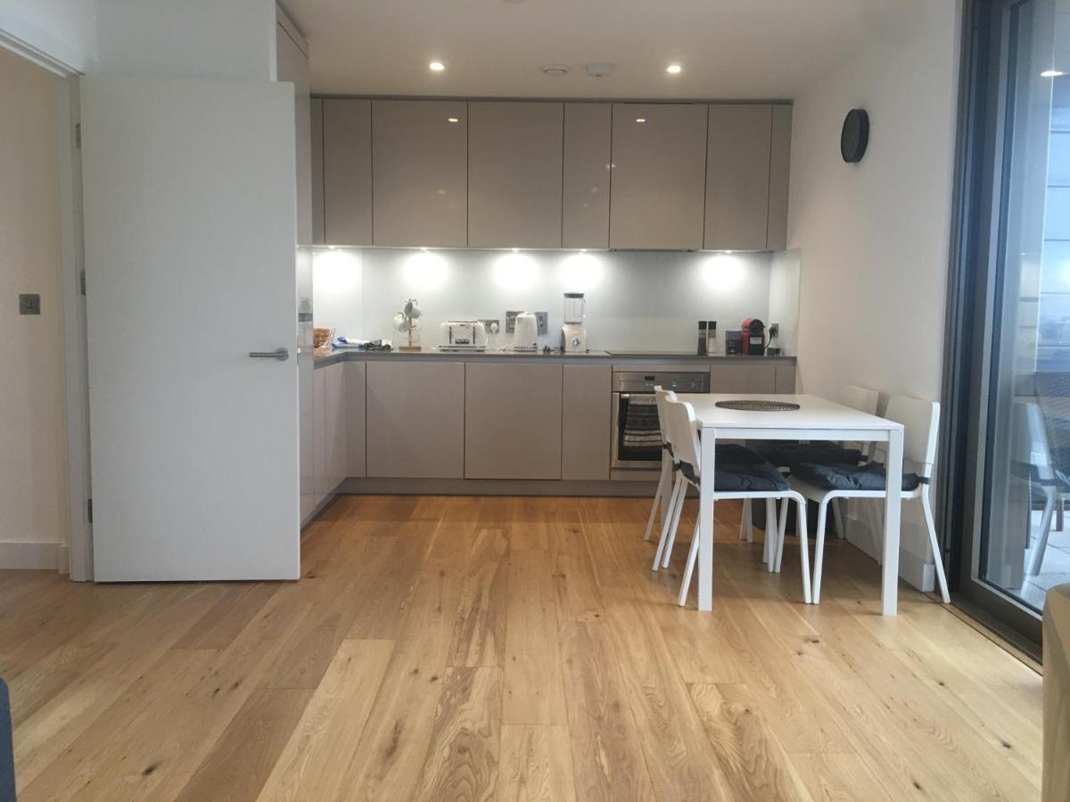Luxurious Serviced Apartment In Кройдон Экстерьер фото